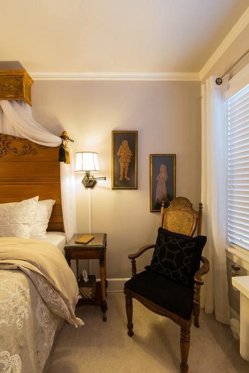 Knob Hill Bed And Breakfast Flint Exterior photo
